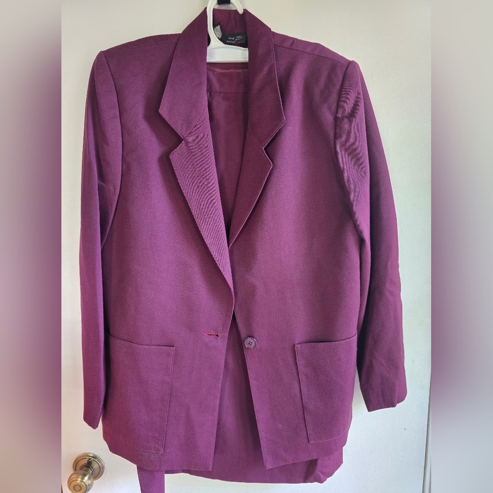 Carole Little For St. Tropez West 100% Wool.skirt And Blazer Set Size 8
